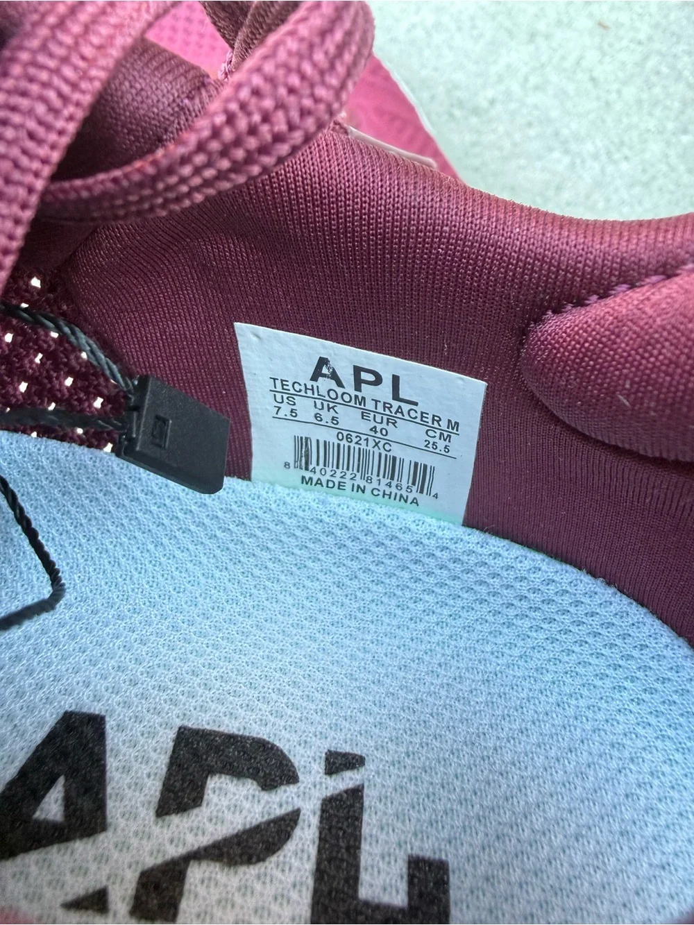 APL Techloom Tracer Knit Lowtop Running Sneaker in Burgundy Size 7.5
